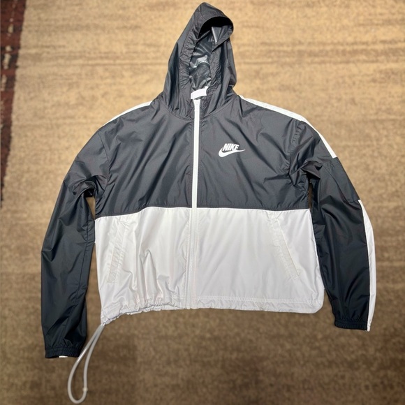 Nike Cropped Windbreaker Jacket – Black & White – Women’s Large - Picture 1 of 6